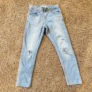 Denizen by Levi’s boys size 8 distressed jeans